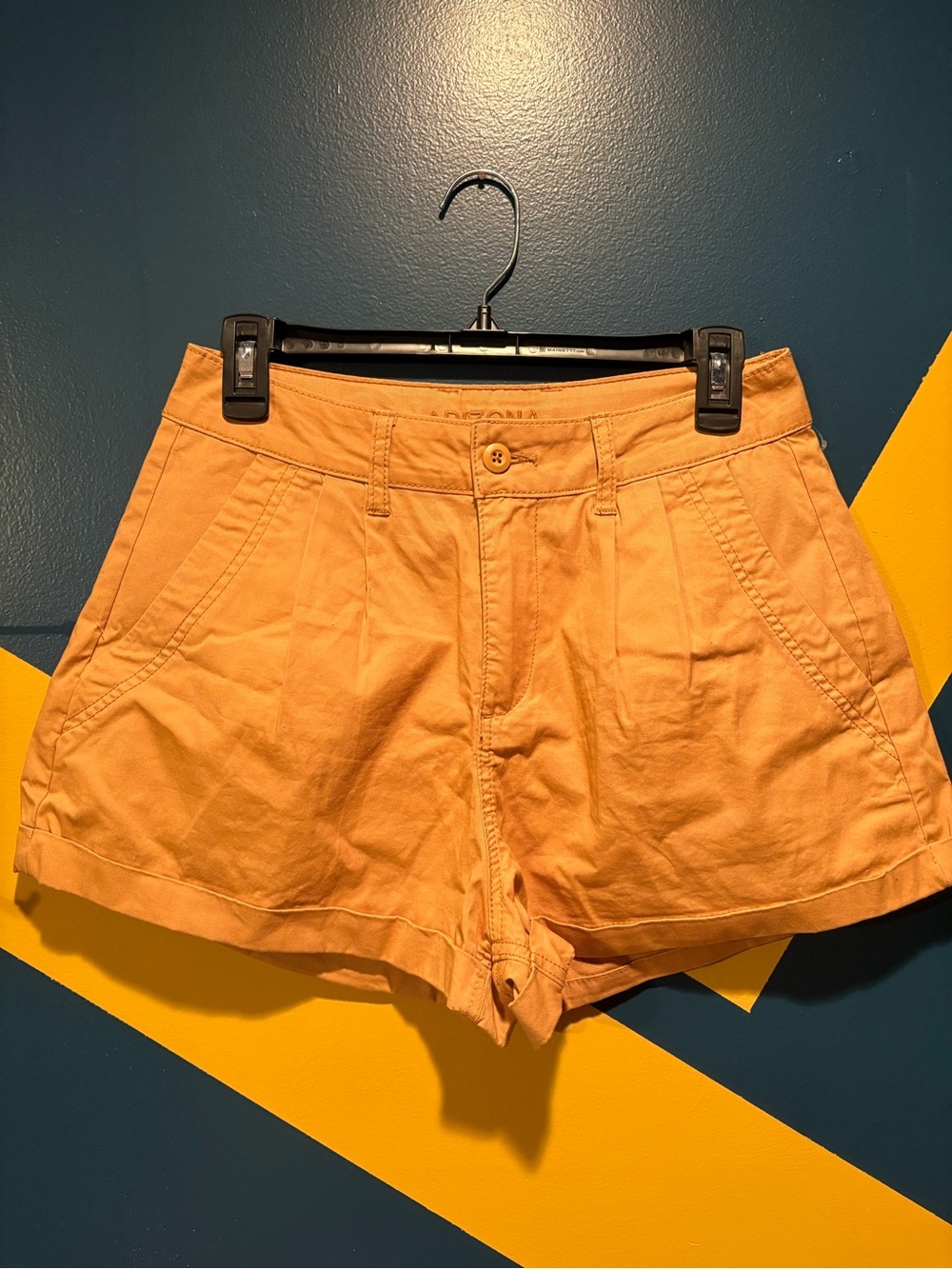Arizona Merigold High Waist Rolled Cuff Camp Shorts NWOT